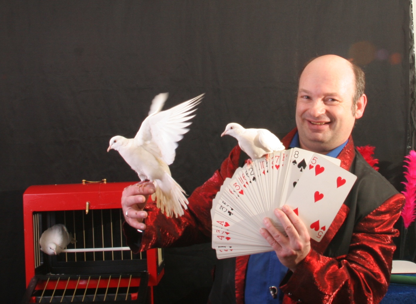 Magicien et sculpteur sur ballon, spectacle de rue 